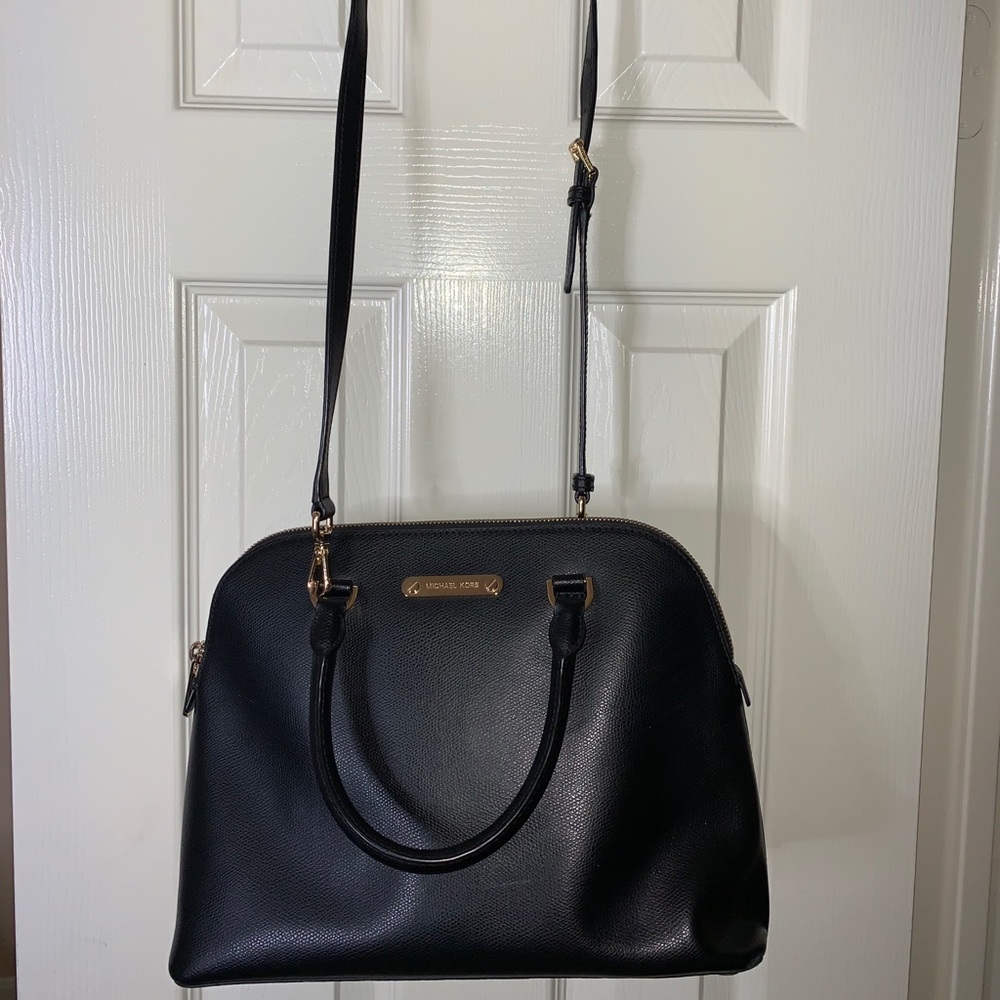 michael kors handbag/ crossbody